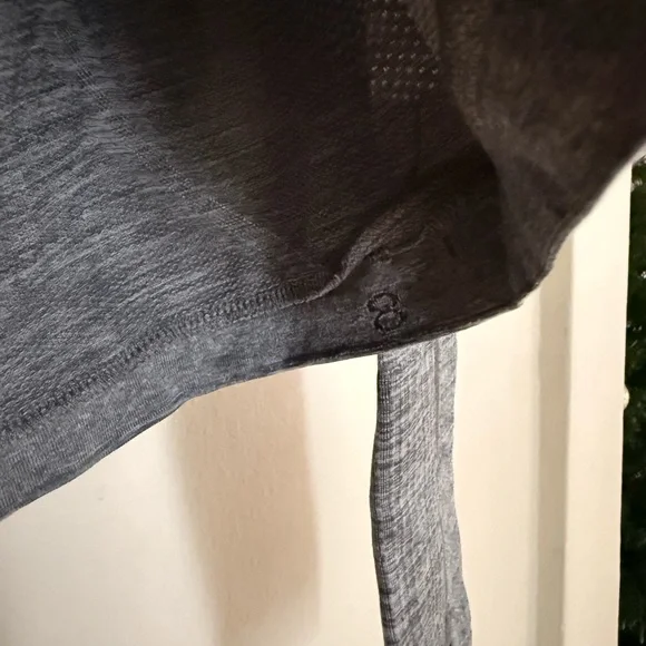 Lululemon Swiftly Tech 2.0 Long Sleeve Top - Picture 3 of 4